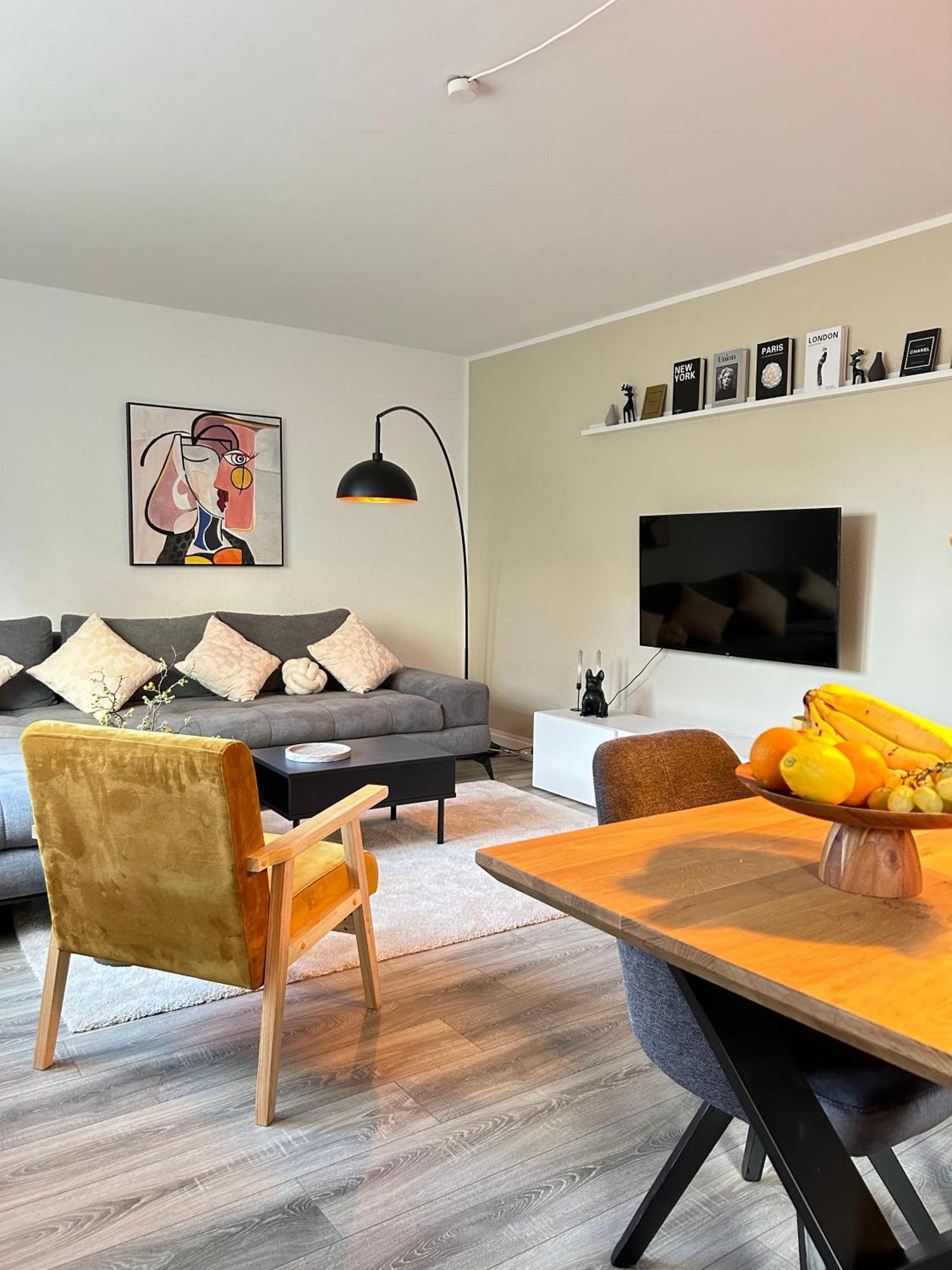 Modernes Designer-Apartment Fuer 7 Gaeste - 80Qm In Zentraler Lage, Self-Check-In Karlsruhe Bagian luar foto